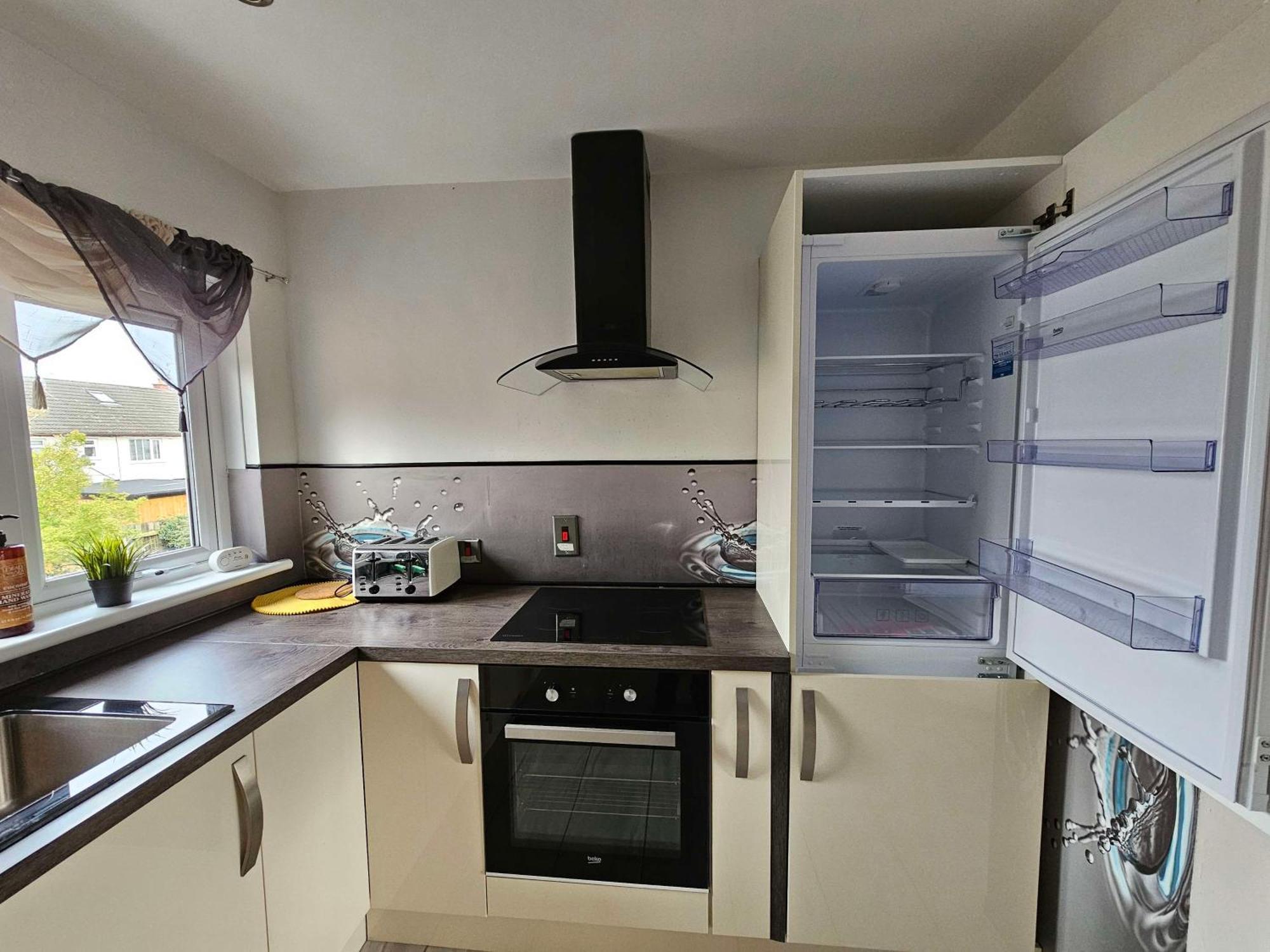 Modern Urban Haven: Stylish Getaway Διαμέρισμα Lisburn Εξωτερικό φωτογραφία
